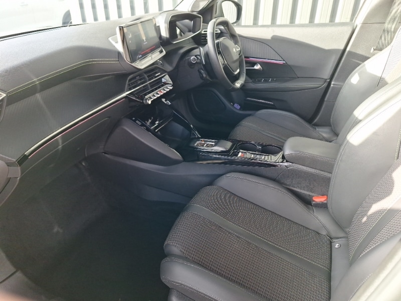 Used Peugeot 2008 2023 for sale - 77004332: Photo 5