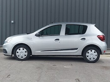 Used Dacia Sandero 2018 for sale - 77823028: Photo