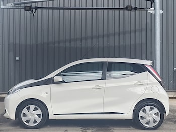Used Toyota AYGO 2017 for sale - 78747356: Photo
