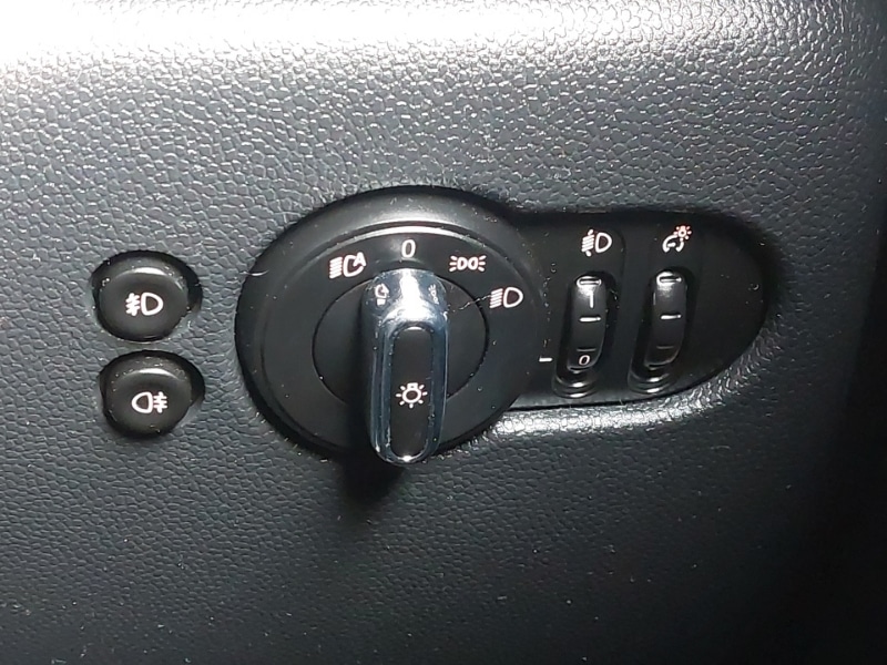 Used MINI Hatch 2019 for sale - 77969139: Photo 17