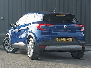 Used Renault Captur 2021 for sale - 77974944: Photo