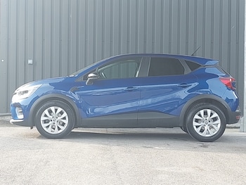 Used Renault Captur 2021 for sale - 77974944: Photo