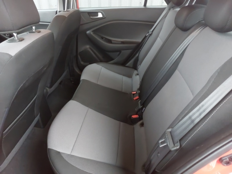 Used Hyundai i20 2020 for sale - 77907516: Photo 6