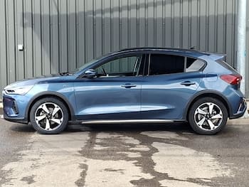 Used Ford Focus 2023 for sale - 79573280: Photo