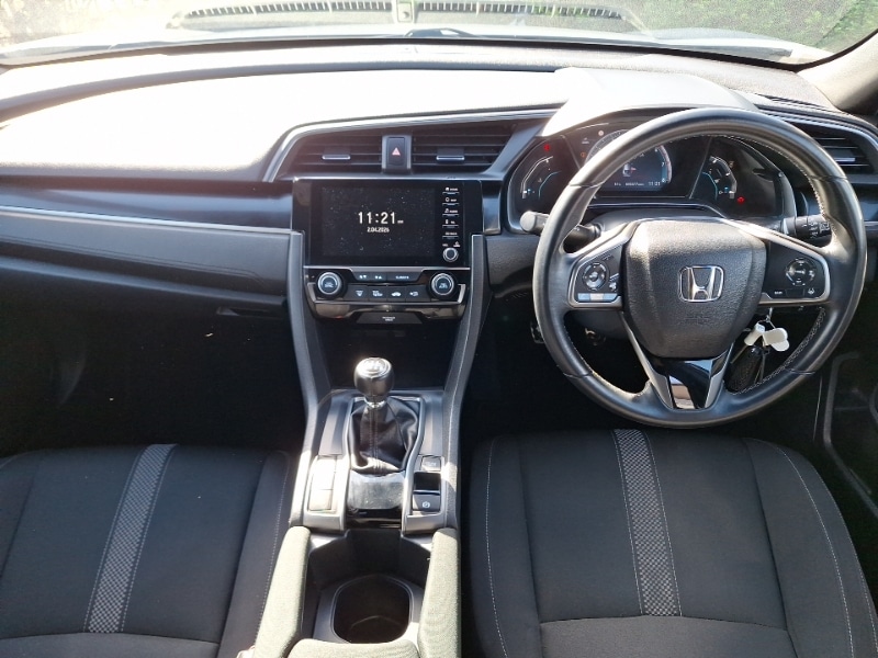 Used Honda Civic 2020 for sale - 78113581: Photo 2