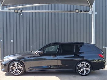 Used BMW 3 Series 2024 for sale - 78693108: Photo