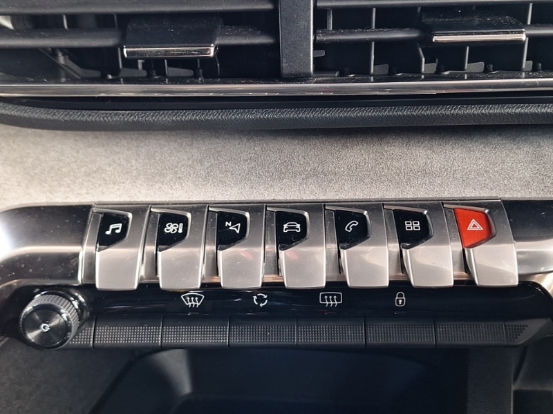 Used Peugeot 3008 2021 for sale - 77272782: Photo 17