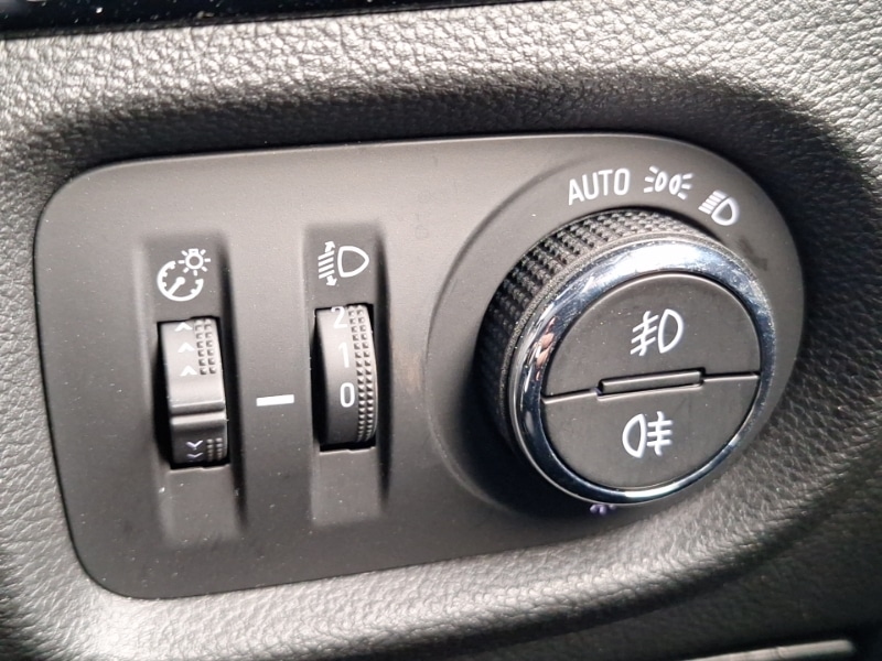 Used Vauxhall Astra 2019 for sale - 76897648: Photo 17