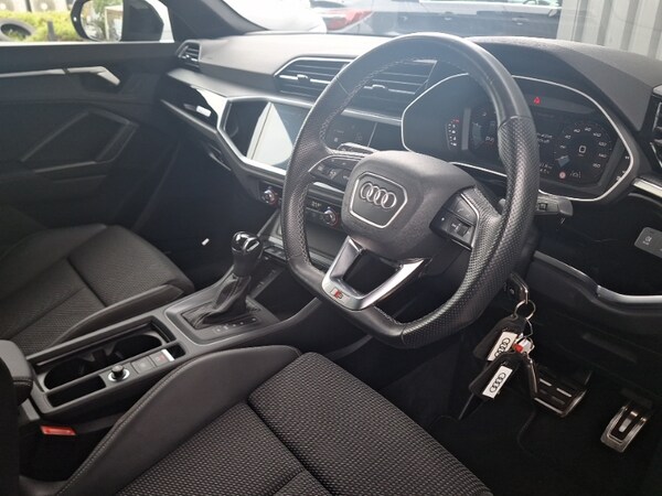 Used Audi Q3 2022 for sale - 76221180: Photo 10