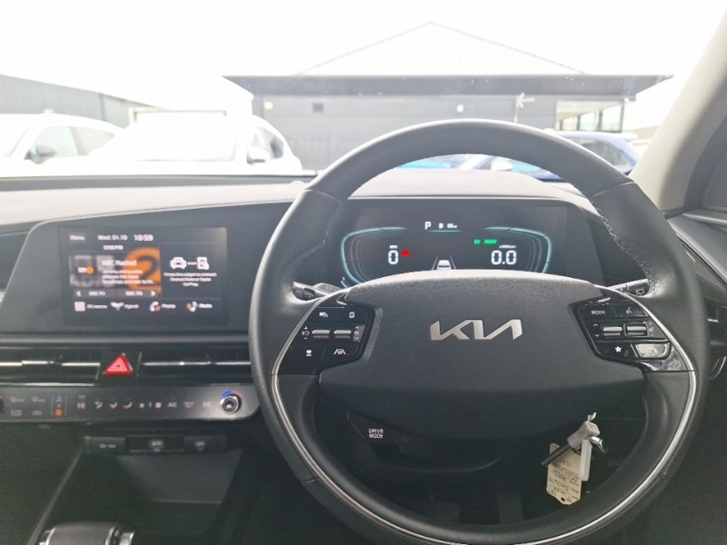Used Kia Niro 2023 for sale - 76130205: Photo 2