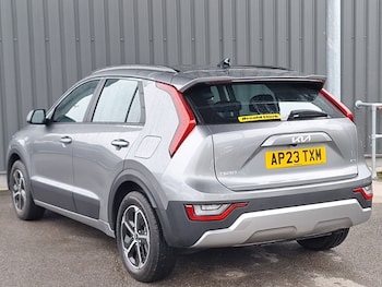 Used Kia Niro 2023 for sale - 76130205: Photo 3