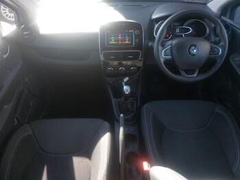 Used Renault Clio 2019 for sale - 78374429: Photo