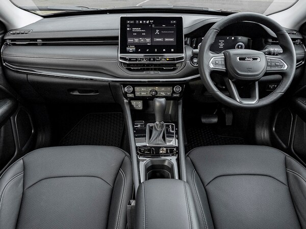 Used Jeep Compass 2025 for sale - 76145410: Photo 2