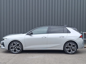 Used Vauxhall Astra 2025 for sale - 76630651: Photo