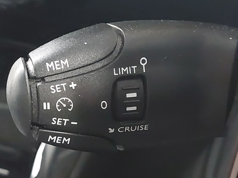 Used Peugeot 2008 2022 for sale - 77548786: Photo 18