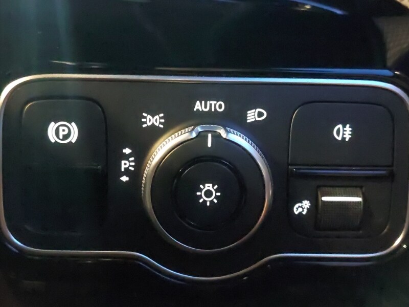 Used Mercedes-Benz A-Class 2019 for sale - 76860406: Photo 14