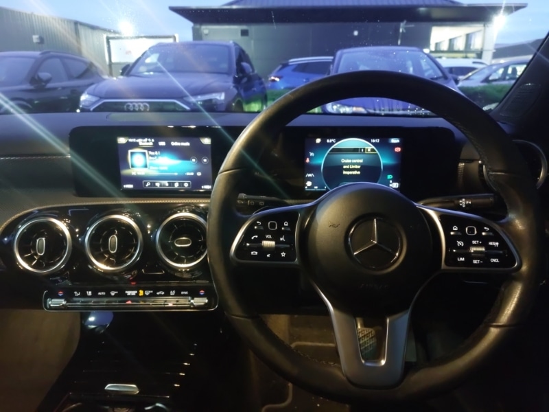 Used Mercedes-Benz A-Class 2019 for sale - 76860406: Photo 2