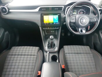 Honda e feature image