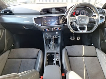 Used Audi Q3 2019 for sale - 77160245: Photo