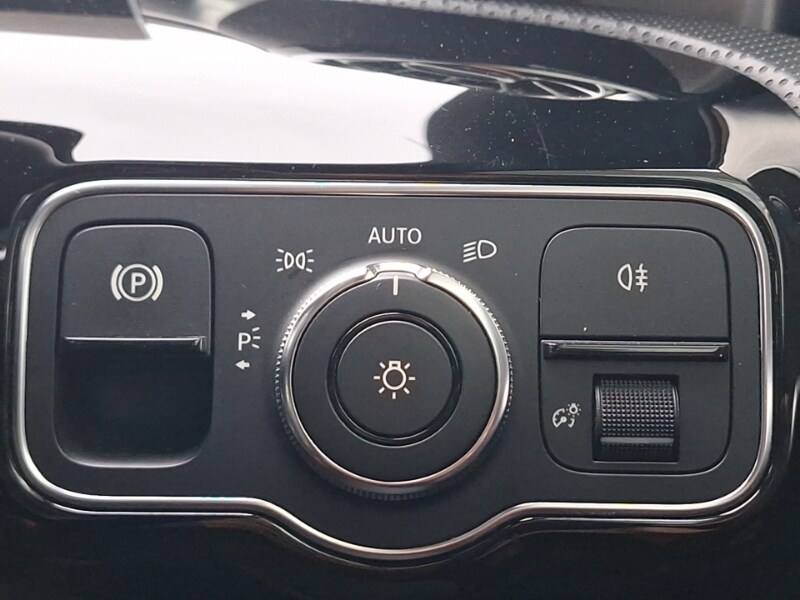 Used Mercedes-Benz A-Class 2018 for sale - 77448456: Photo 15