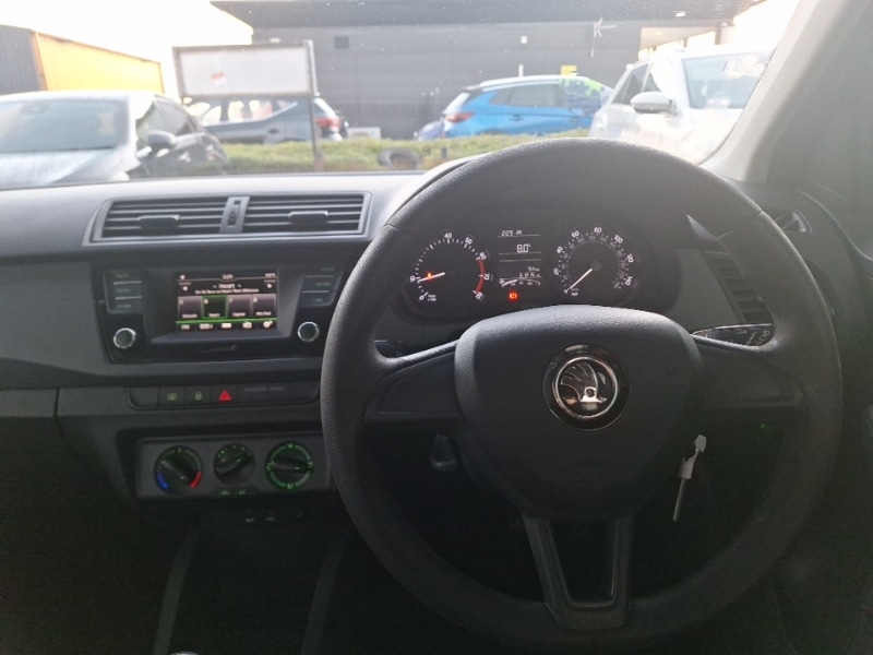 Used Skoda Fabia 2018 for sale - 76741741: Photo 2