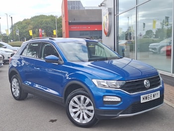 Used Volkswagen T-Roc 2019 for sale - 75645421: Photo