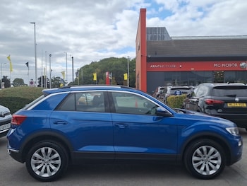 Used Volkswagen T-Roc 2019 for sale - 75645421: Photo
