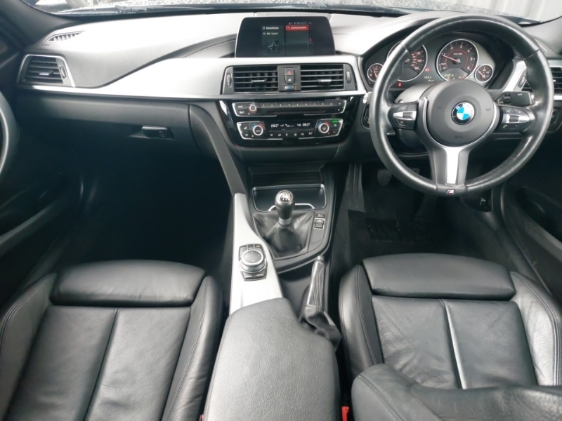 Used BMW 3 Series 2018 for sale - 77543895: Photo 2
