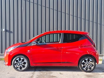 Used Toyota AYGO 2021 for sale - 76566802: Photo