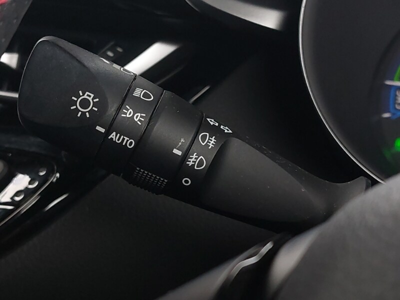 Used Toyota C-HR 2023 for sale - 77716784: Photo 15