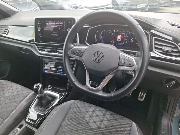 Used Volkswagen T-Roc 2023 for sale - 75663829: Photo 11