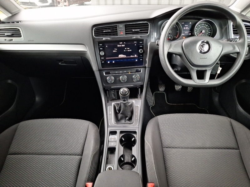 Used Volkswagen Golf 2017 for sale - 76543522: Photo 2