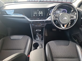 Used Kia Niro 2020 for sale - 76566797: Photo