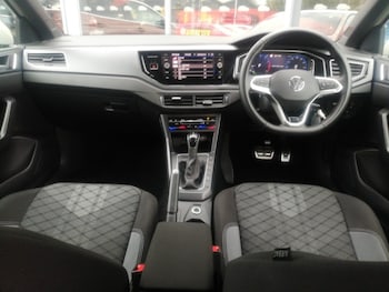 Used Volkswagen Polo 2024 for sale - 76816109: Photo