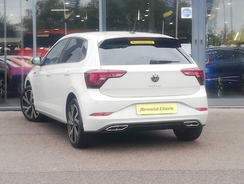 Used Volkswagen Polo 2024 for sale - 76816109: Photo