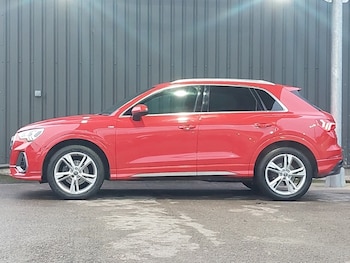 Used Audi Q3 2019 for sale - 77379898: Photo