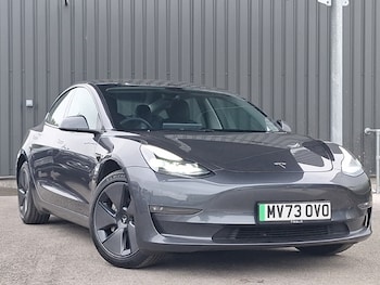 Tesla - Model 3
