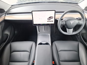 Used Tesla Model 3 2023 for sale - 76244313: Photo 2