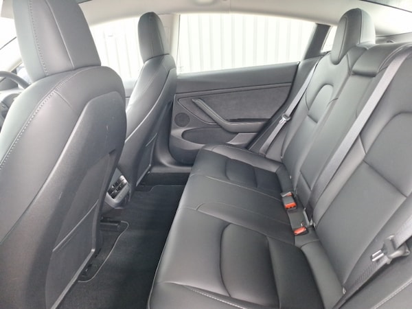 Used Tesla Model 3 2023 for sale - 76244313: Photo 6