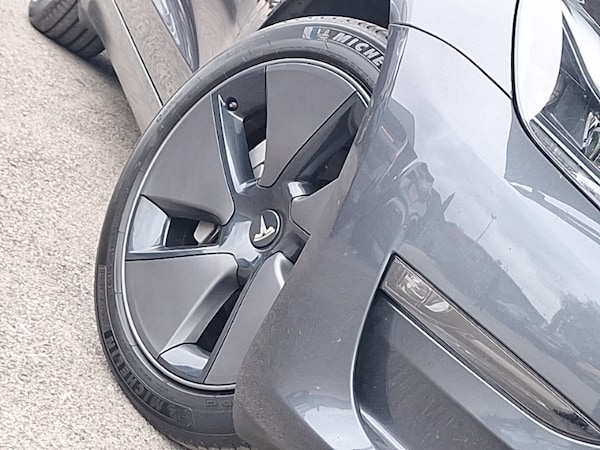 Used Tesla Model 3 2023 for sale - 76244313: Photo 9