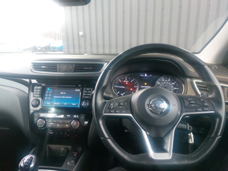 Used Nissan Qashqai 2018 for sale - 77379911: Photo 2