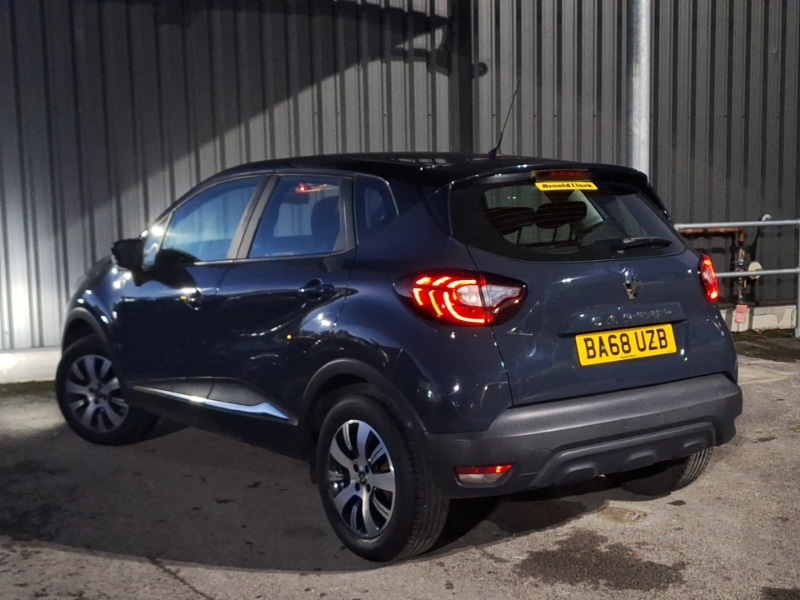Used Renault Captur 2019 for sale - 76699919: Photo 3