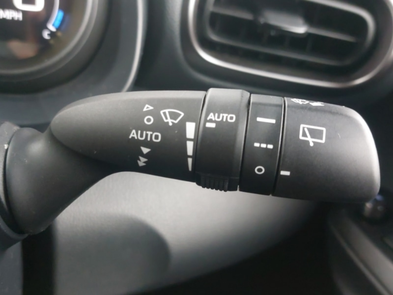 Used Toyota Yaris 2022 for sale - 77623084: Photo 19