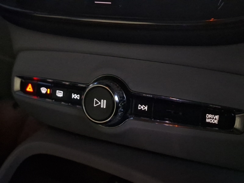 Used Volvo XC40 2022 for sale - 76699950: Photo 17