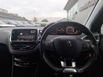 Used Peugeot 2008 2019 for sale - 76506630: Photo