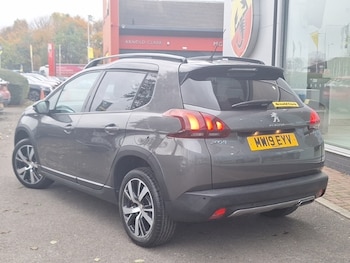 Used Peugeot 2008 2019 for sale - 76506630: Photo