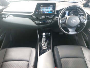 Used Toyota C-HR 2019 for sale - 77790521: Photo