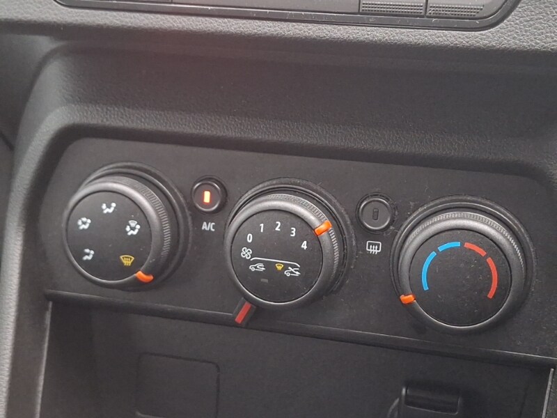 Used Dacia Sandero 2022 for sale - 76970240: Photo 14