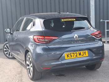 Used Renault Clio 2023 for sale - 78747357: Photo