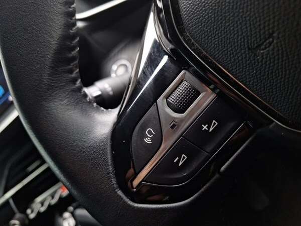 Used Peugeot 208 2020 for sale - 76213505: Photo 19